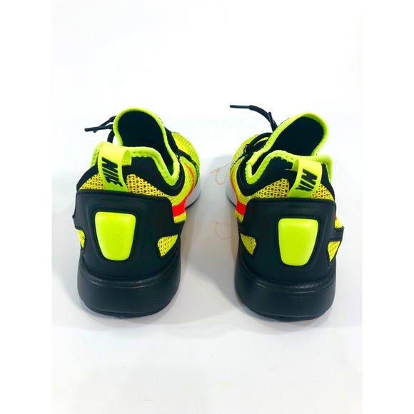 *Liquidation* Nike Duel Racer Volt Crimson Shoe - Picture 3 of 8